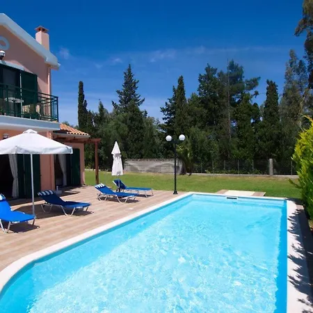 Villa Sleeps 4 Karavomylos